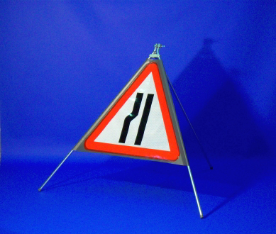 Quazar Triangular Road Narrows Sign (LH) - 600mm